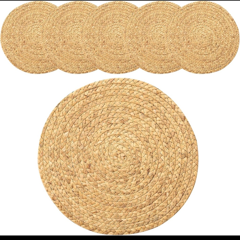 6 woven placemats